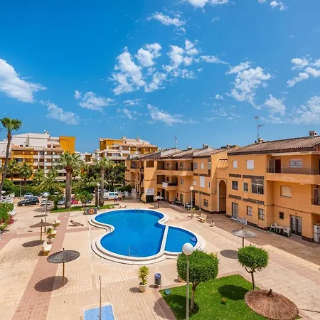 Apartamento La Casa Del Sol: Premium With A Fireplace Torrevieja