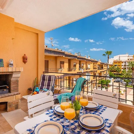 Apartamento La Casa Del Sol: Premium With A Fireplace Torrevieja
